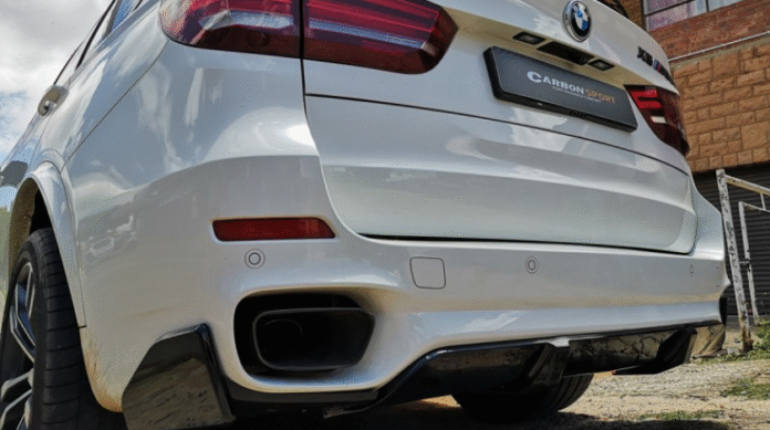 2013 BMW x5 3.5 Rear Bumper Exhaust Cover Trim Molding